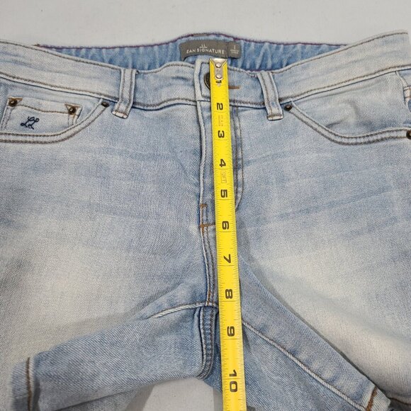 L.L. Bean Signature Denim Blue Jean Shorts Women's Size 2 32x5 299429 - Picture 8 of 8